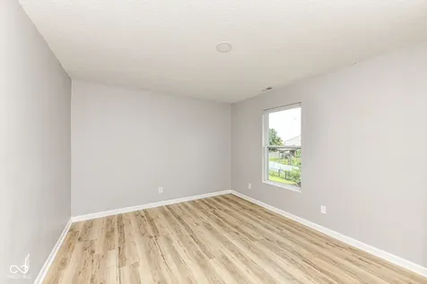 7884 Sergi Canyon Drive Indianapolis IN 46217