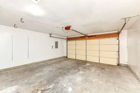 7884 Sergi Canyon Drive Indianapolis IN 46217
