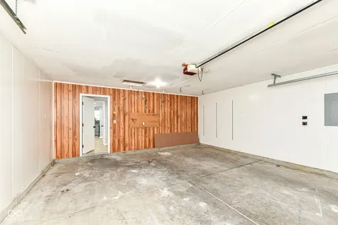 7884 Sergi Canyon Drive Indianapolis IN 46217