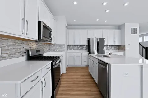 861 Adler Drive Avon IN 46123