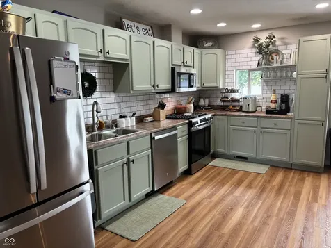 169 Pinedale Drive Whiteland IN 46184