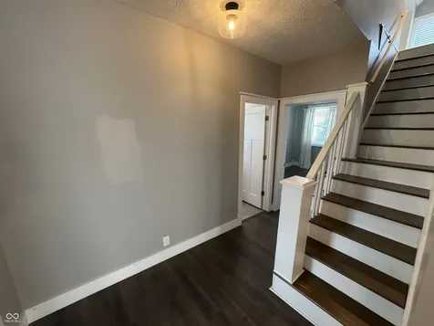 75 W Pearl Street Greenwood IN 46142