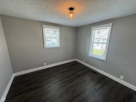 75 W Pearl Street Greenwood IN 46142