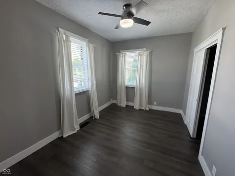 75 W Pearl Street Greenwood IN 46142