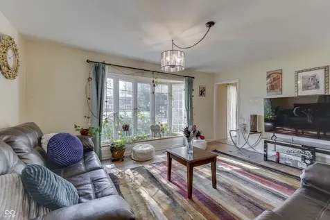 4206 Ridgeway Avenue Columbus IN 47203
