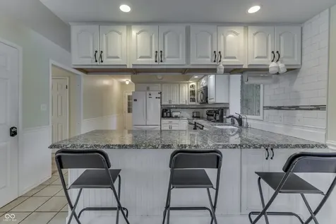 4206 Ridgeway Avenue Columbus IN 47203