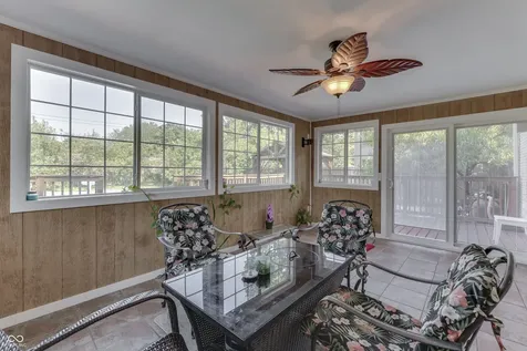 4206 Ridgeway Avenue Columbus IN 47203