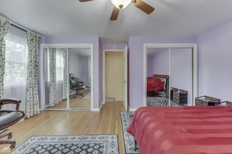 4206 Ridgeway Avenue Columbus IN 47203