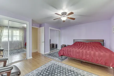 4206 Ridgeway Avenue Columbus IN 47203