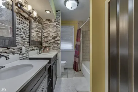 4206 Ridgeway Avenue Columbus IN 47203