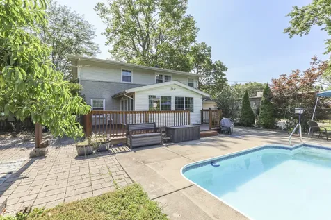 4206 Ridgeway Avenue Columbus IN 47203