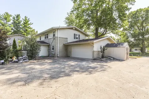 4206 Ridgeway Avenue Columbus IN 47203