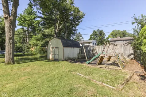 4206 Ridgeway Avenue Columbus IN 47203