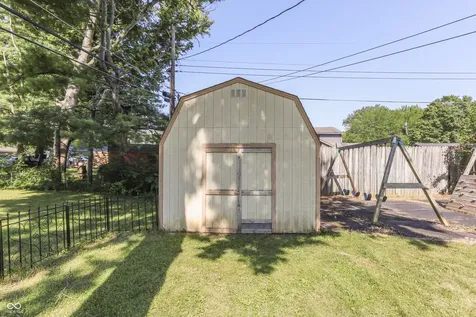4206 Ridgeway Avenue Columbus IN 47203