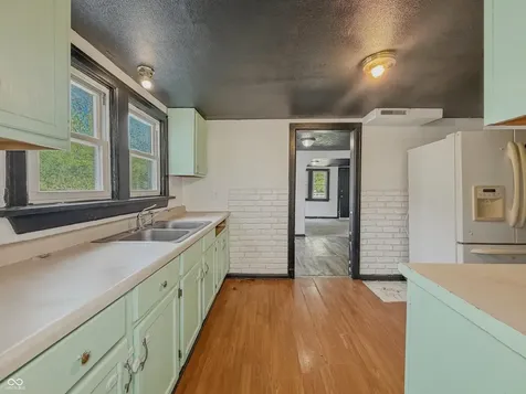 5960 Terrace Avenue Indianapolis IN 46203