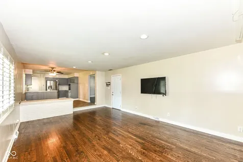 8245 Palmetto Lane Indianapolis IN 46217