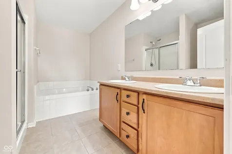 12385 Schoolhouse Road Fishers IN 46037