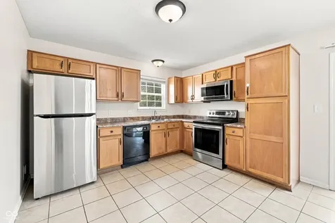 12385 Schoolhouse Road Fishers IN 46037
