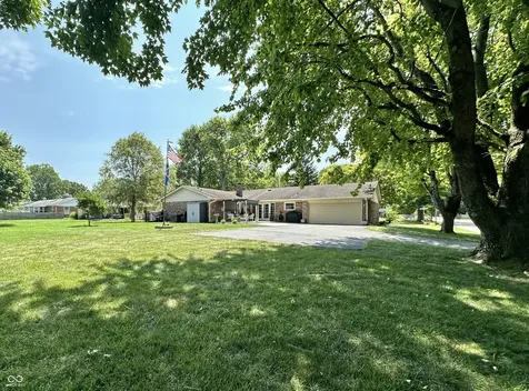 1200 E Adams Drive Franklin IN 46131