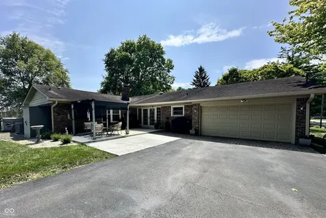 1200 E Adams Drive Franklin IN 46131