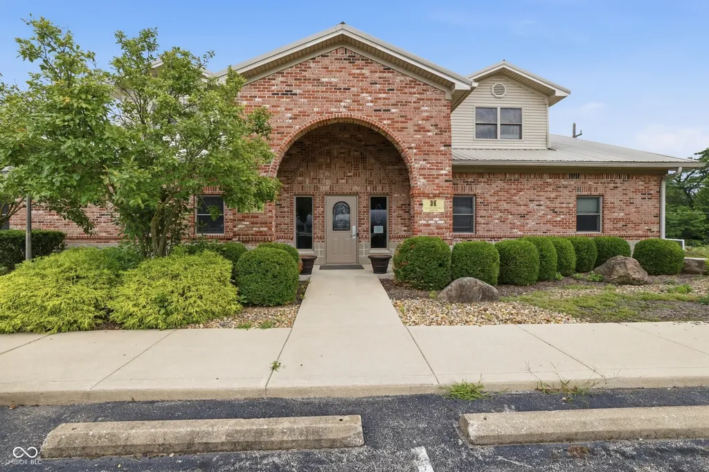1285 S Jackson Street Greencastle IN 46135