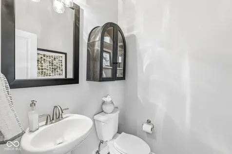 1930 Ponsonby Drive Westfield IN 46074