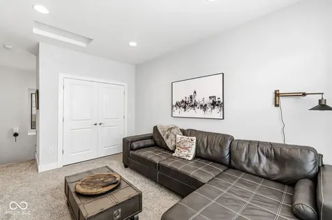 1930 Ponsonby Drive Westfield IN 46074