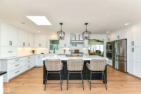 10765 E 121st Street Fishers IN 46037