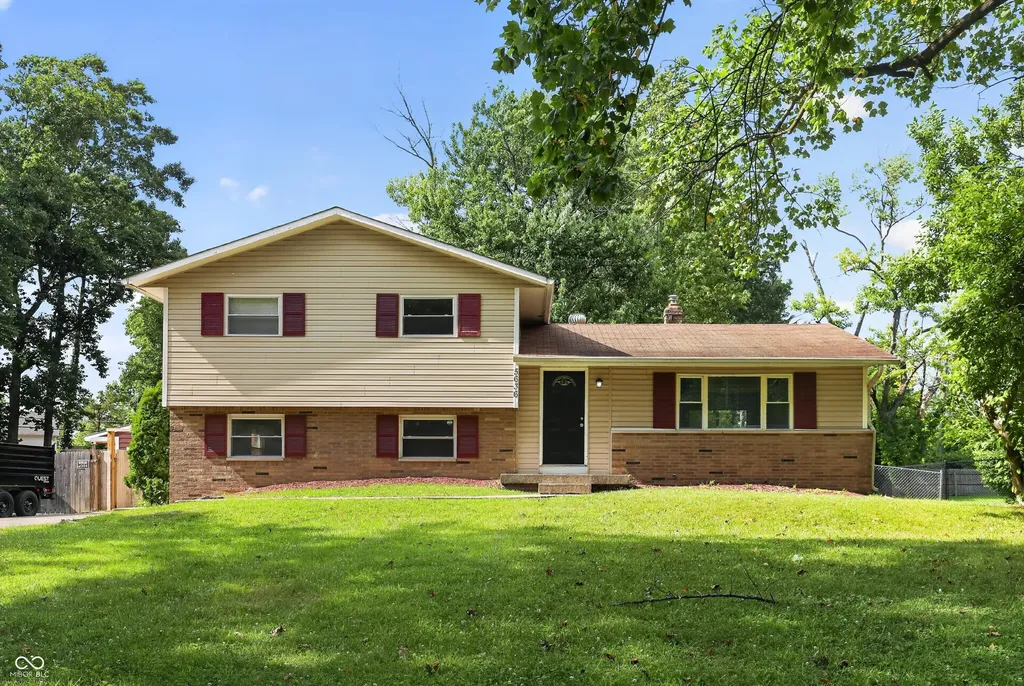 5636 Laurel Hall Drive Indianapolis IN 46226