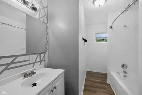 5636 Laurel Hall Drive Indianapolis IN 46226