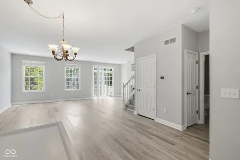 2195 Glebe Street Carmel IN 46032
