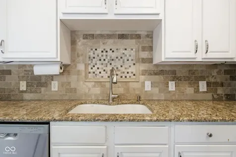 2195 Glebe Street Carmel IN 46032