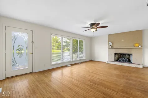 8614 W Dam Road Columbus IN 47201