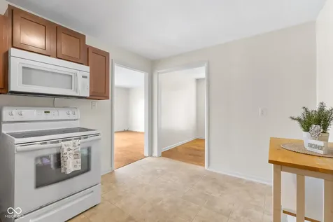8614 W Dam Road Columbus IN 47201