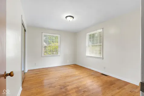 8614 W Dam Road Columbus IN 47201