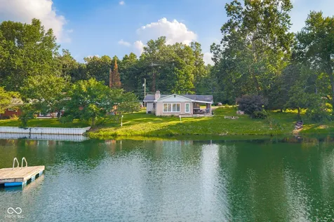 8614 W Dam Road Columbus IN 47201
