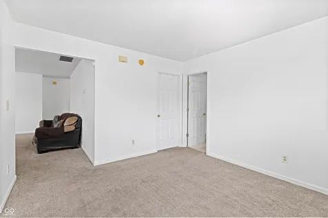 10941 Snowdrop Way Indianapolis IN 46235