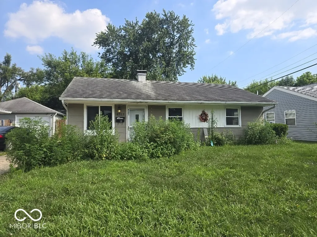 8203 E 48th Street Indianapolis IN 46226