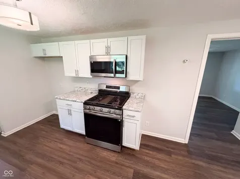 2434 W 67th Street Indianapolis IN 46268