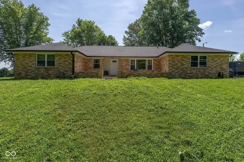 647 N 100 W Franklin IN 46131