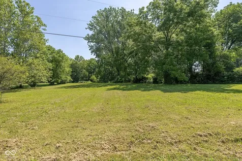 647 N 100 W Franklin IN 46131