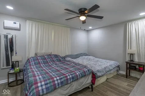 647 N 100 W Franklin IN 46131