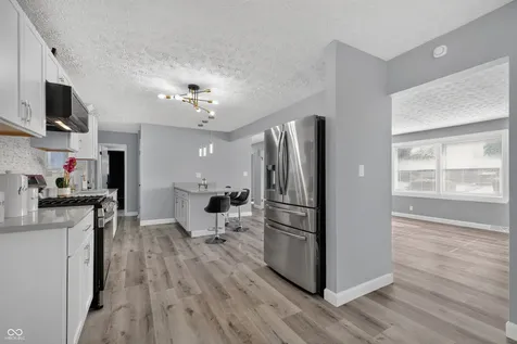 5262 Mark Lane Indianapolis IN 46226