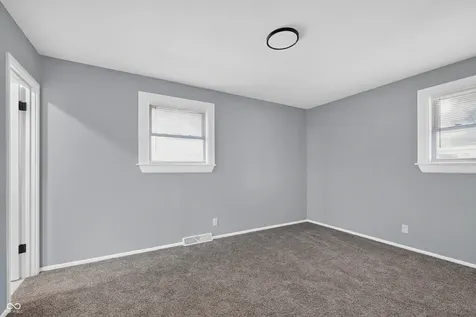 5262 Mark Lane Indianapolis IN 46226
