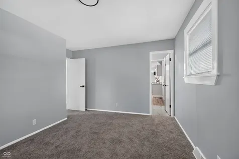 5262 Mark Lane Indianapolis IN 46226