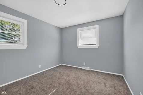 5262 Mark Lane Indianapolis IN 46226