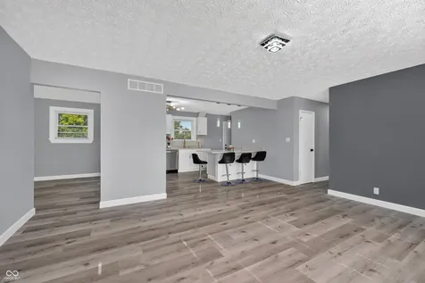 5262 Mark Lane Indianapolis IN 46226