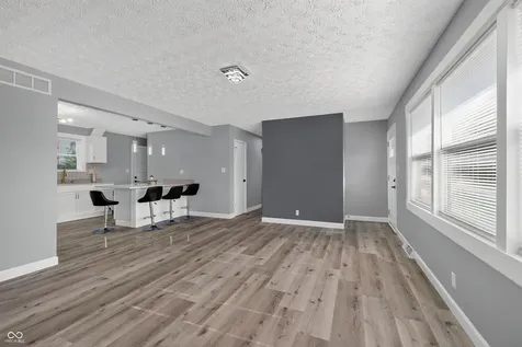 5262 Mark Lane Indianapolis IN 46226