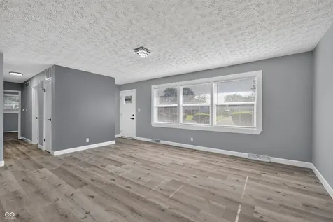 5262 Mark Lane Indianapolis IN 46226