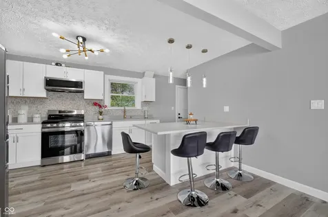 5262 Mark Lane Indianapolis IN 46226